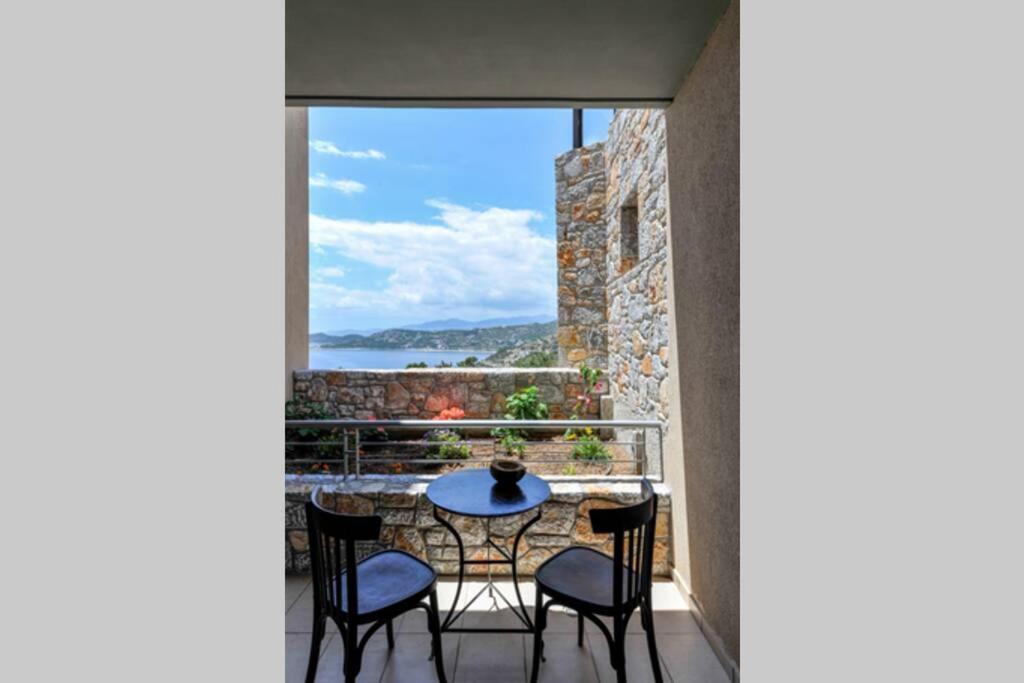 Wonderful Eco Friendly Villa Augustine Ampelo 외부 사진